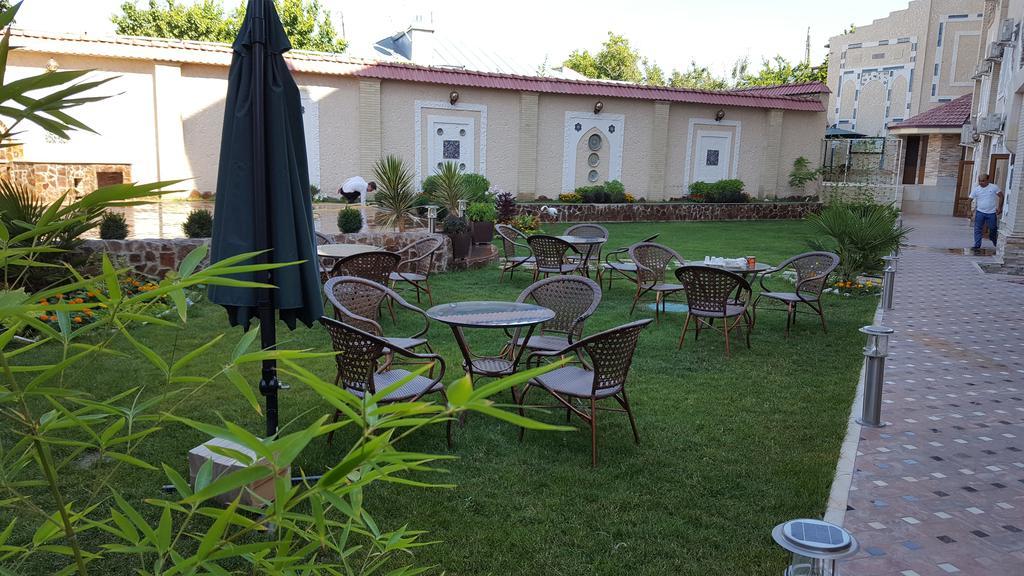 Emirhan Hotel Samarkand Exterior foto